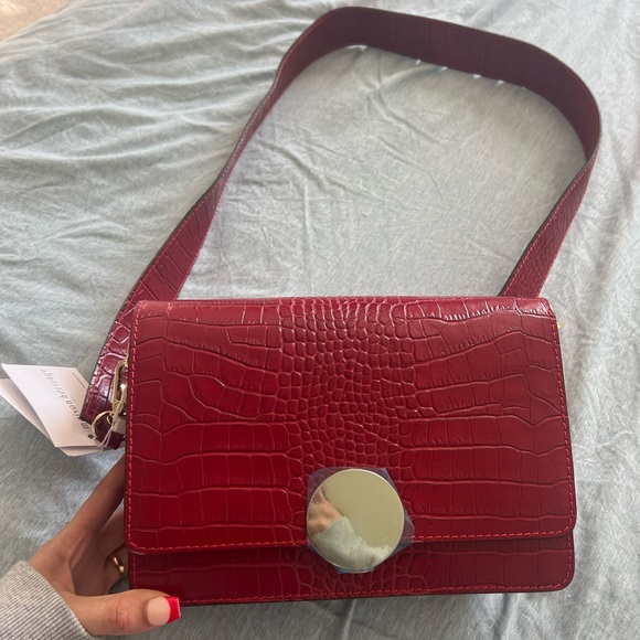 RARE AUTHENTIC MAISON HÉRITAGE COW LEATHER RED CROSSBODY PURSE ❤️ NWT !!! - Picture 2 of 15